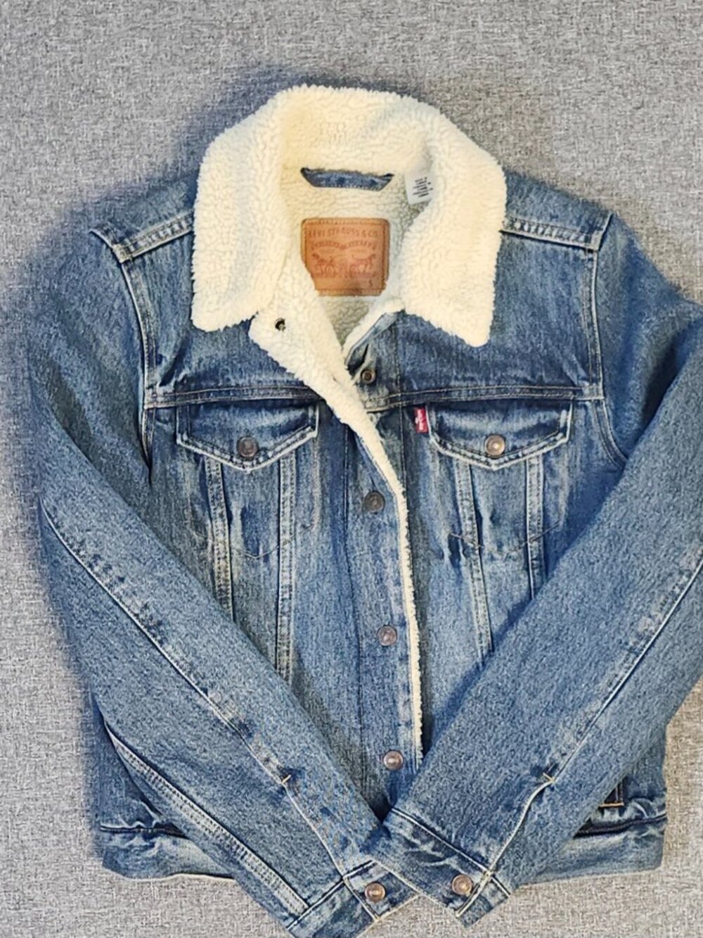 Levis Womens Small Sherpa Lined Denim Trucker Jacket Light Wash Blue